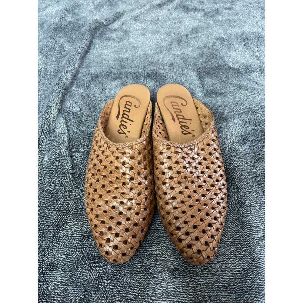 Candie's Woven Tan Mule Flats - Picture 2 of 6